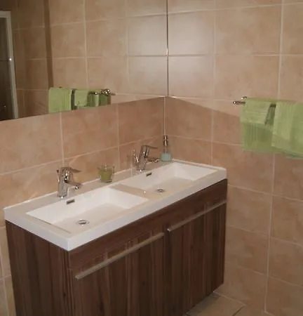 ベッド・アンド・ブレックファスト Fleurs-sauvages